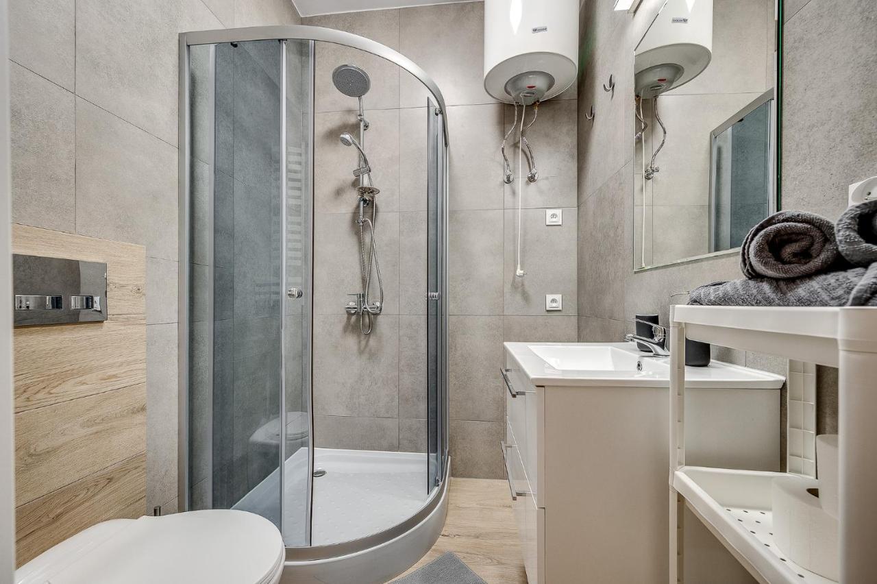 Central Platinum Apartments 22 雷布尼克 外观 照片